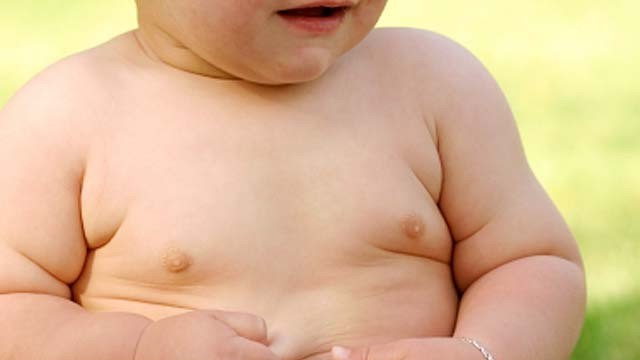مشکلات تغذیه: اضافه‌ وزن کودک ۱۲ تا ۲۴ ماه
