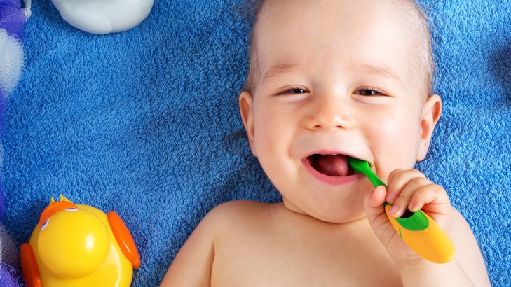 دندان درآوردن: اولین دندان‌های کودک شما