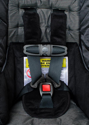 صندلی خودرو کودک تبدیل‌ پذیر: تسمه مهار و سگک