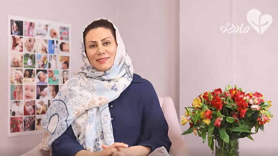 سه حرکت ورزشی با توپ زایمان برای باز شدن لگن هنگام زایمان