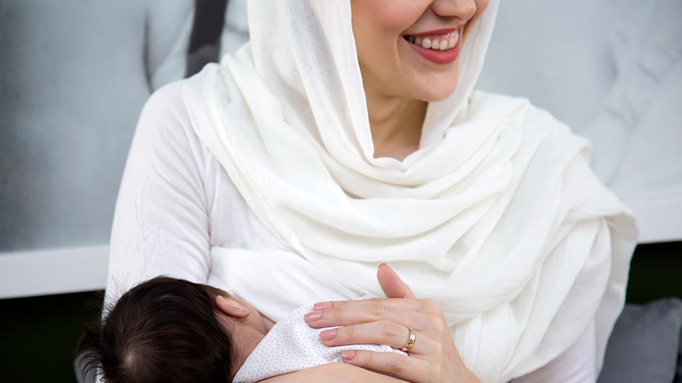 شیردهی به نوزاد پس از زایمان