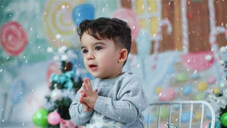 سه سال و پنج ماه: فرز شدن دست‌ها