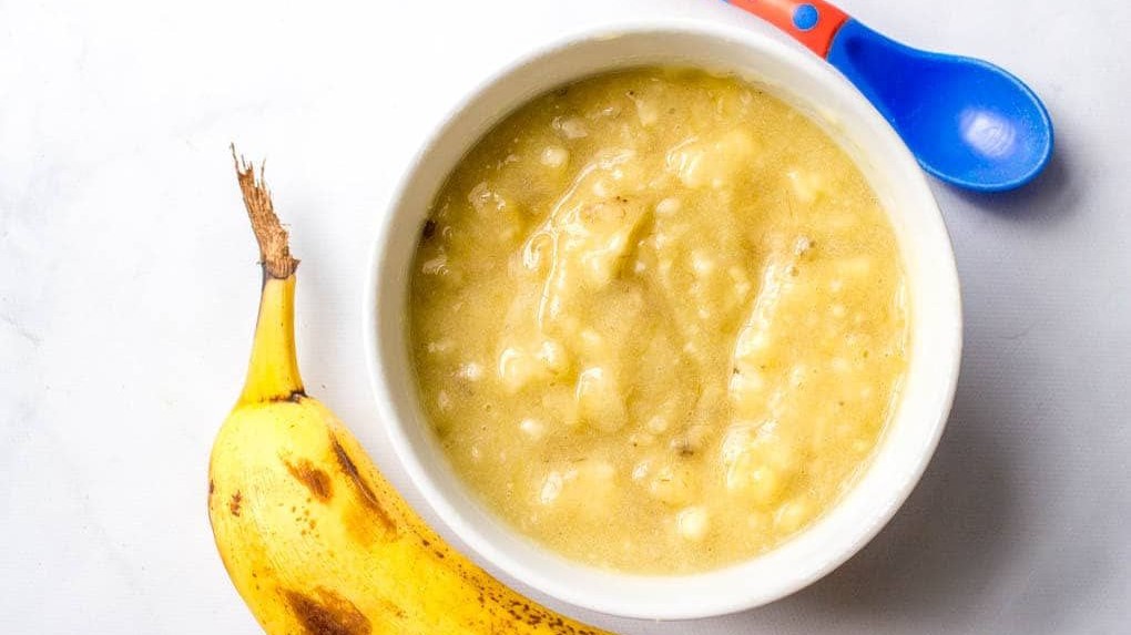 غذای کودک: طرز تهیهٔ پورهٔ موز و برنج قهوه‌ای