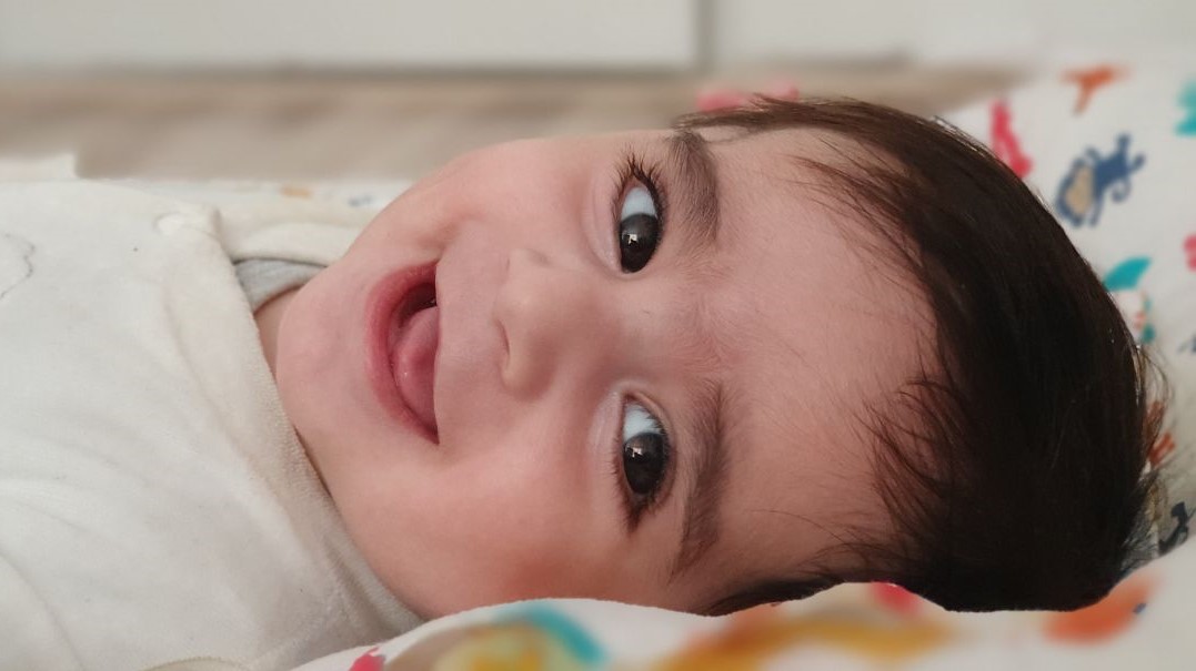 بازی با کودک: ببین کی اینجاست!