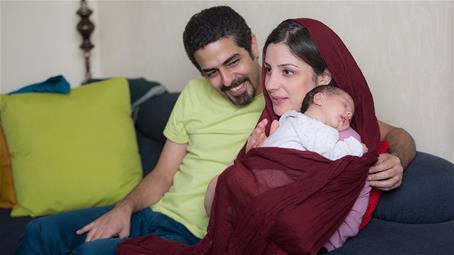 هفت سؤال رایج پدر و مادرها در هفتهٔ اول تولد نوزاد